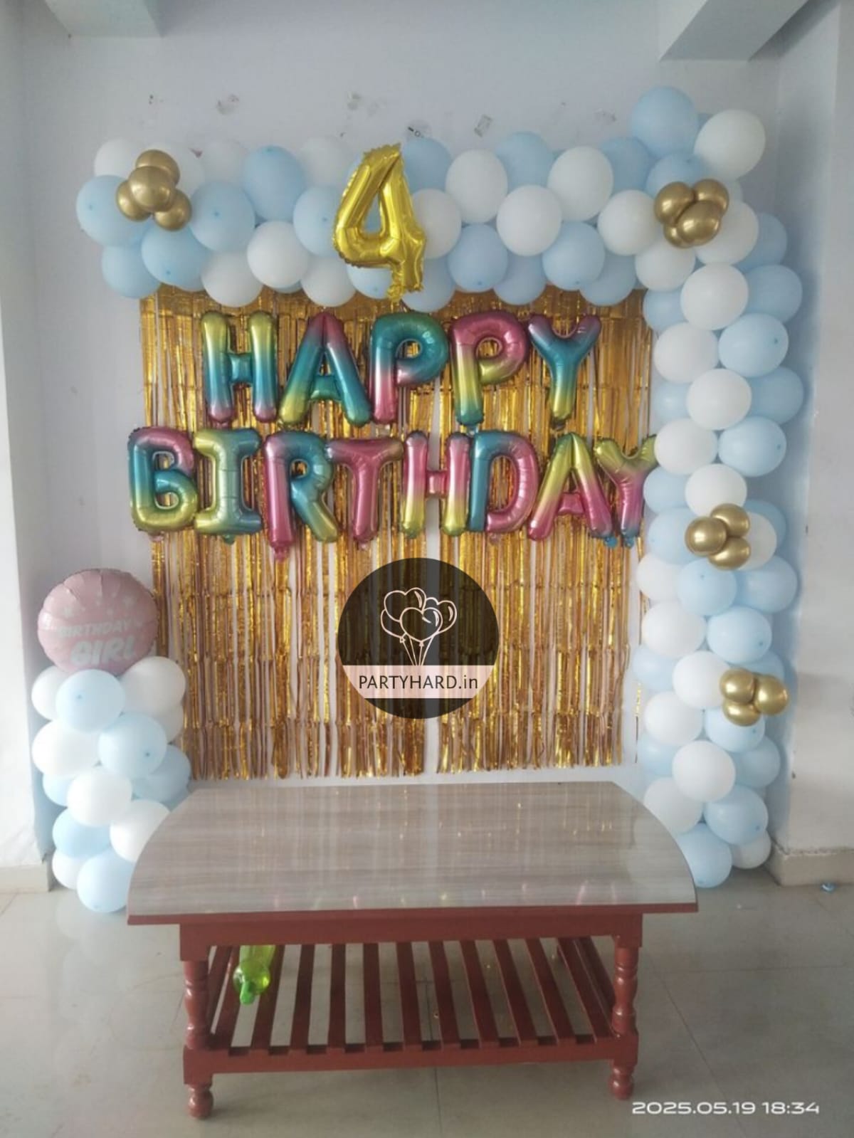 White And Sky Blue Ballon Decor